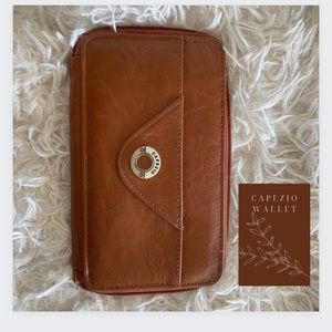 Capezio Wallet